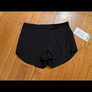 Lululemon HIGH RISE Speed Up Short 2.5” Size 6